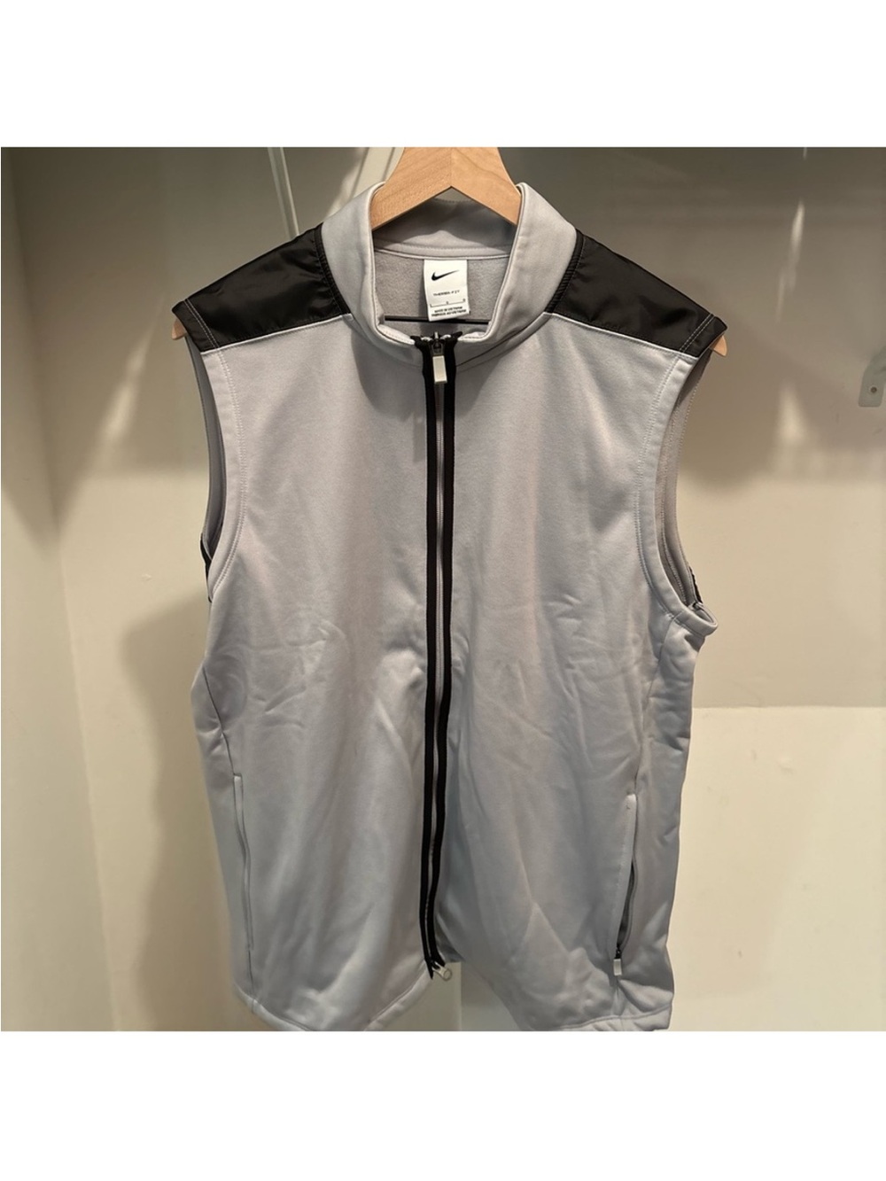 Nike Therma Fit Men's Light Gray Sleeveless Zip Vest with Black Shoulder Panels